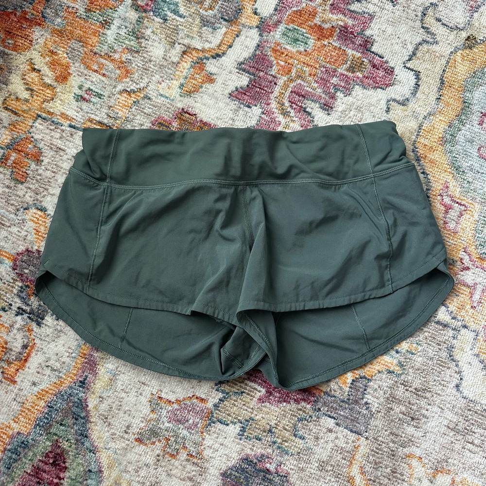 Lululemon 2” speed up shorts!